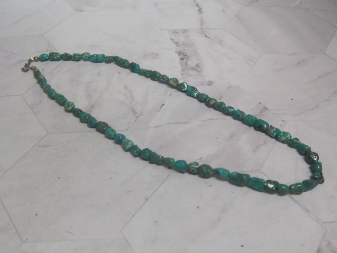 17" Natural Navajo Turquoise Necklace: .