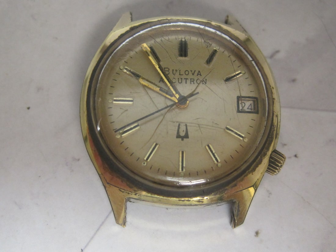 ESTATE FIND! Vintage Men's Bulova Accutron Wrist Watch: Calendar Model