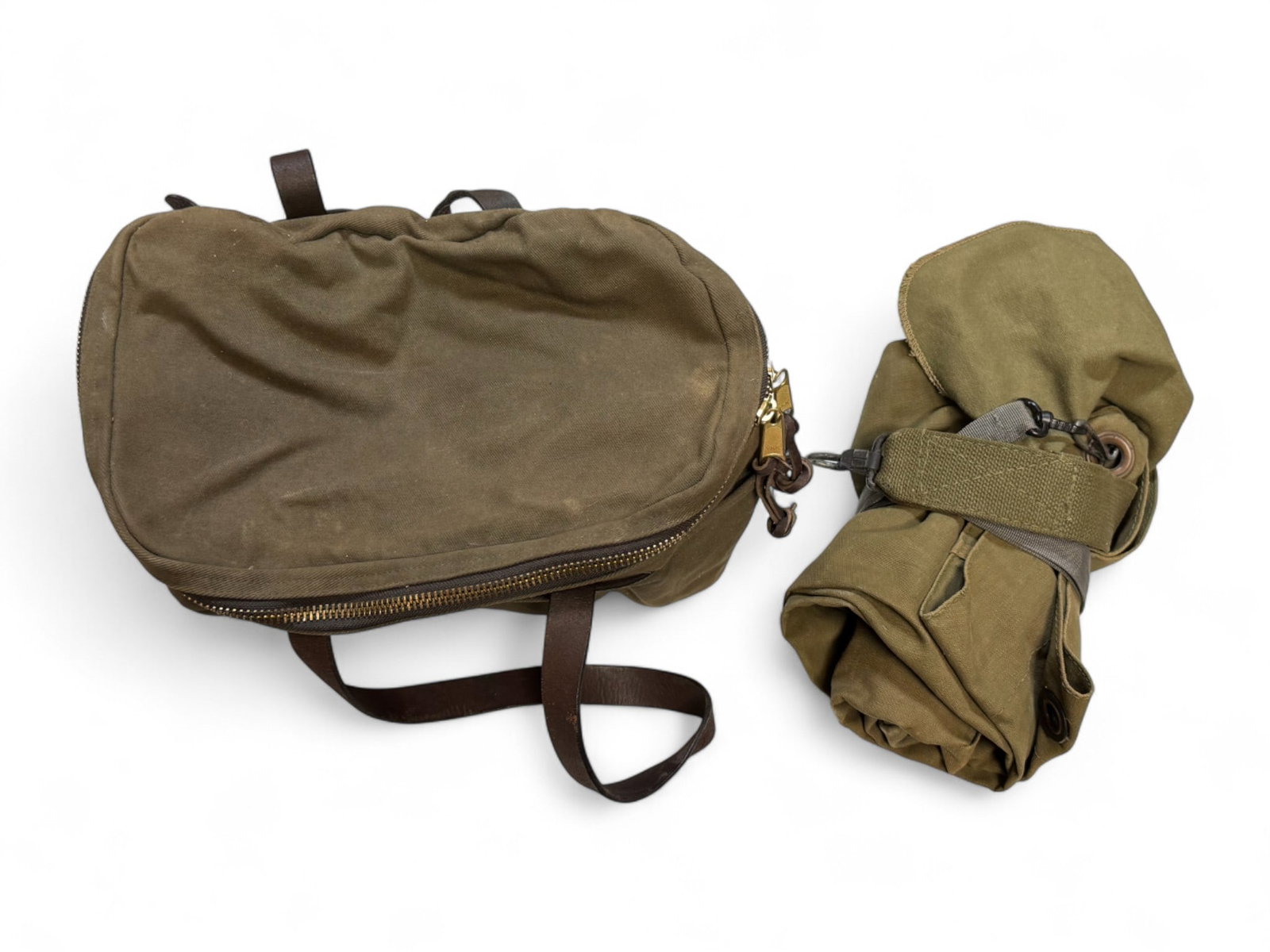 Lot of Bags: Includes high quality Genuine C.C. Filson Co. bag. See photos for what’s all here