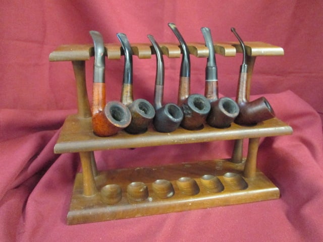 Decatur Industries 2 Tier Walnut Pipe Stand with Six Smoking Pipes (1 of 20)