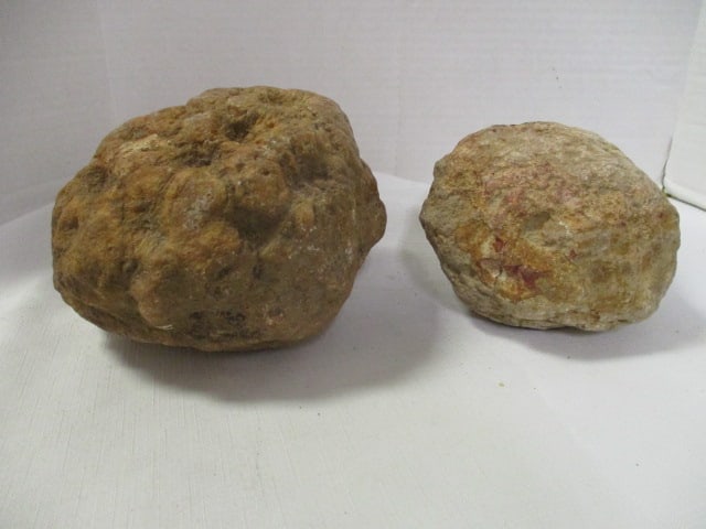 2 Large Uncracked Geodes - An Adventure to Open! (1 of 4)