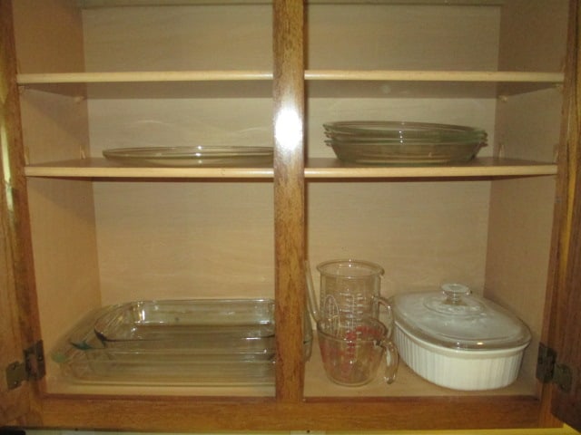 Clear Pyrex Bakeware, Corning French White Casserole and Two Measuring Cups: .