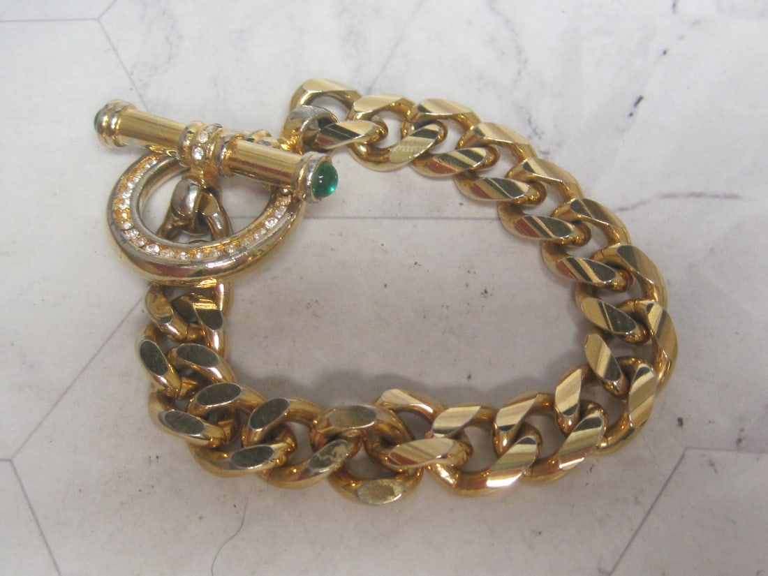 8" Vintage 1960's Bracelet with Blue Stones on Toggle Clasp: .