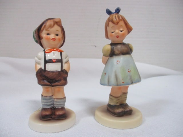Goebel/Hummel 'Two Hands, One Treat' & 'For Keeps' in boxes: 4"