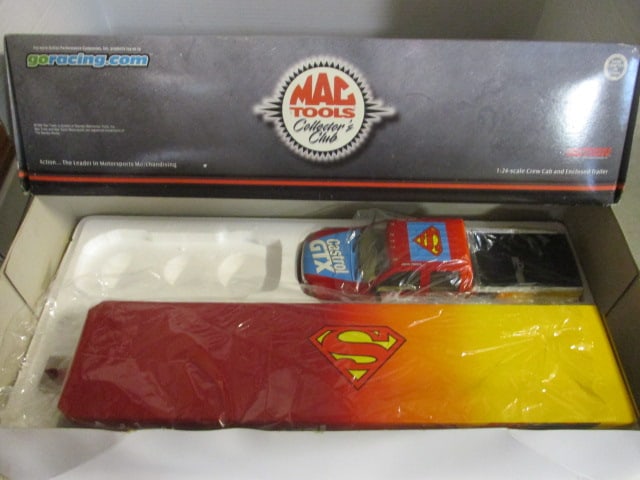 1999 Mac Tools Collector's Club "John Force Castrol/Superman Show" 1:24 Scale: n Original Box - 1 of 5004, appears new