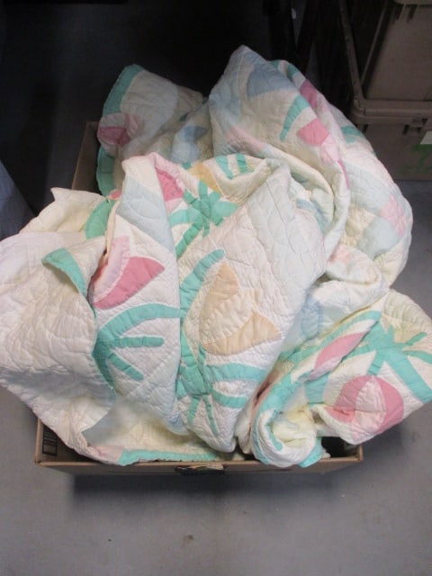 Pink & Green Tulip Pattern Bed Cover: 84 x 96 (needs cleaning)
