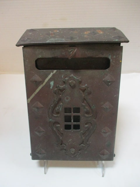 Wall Mounted Vintage Brass Mailbox (1 of 4)