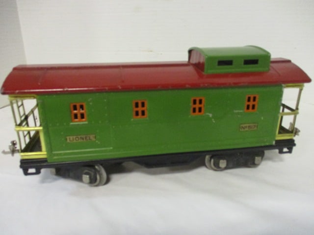 Lionel Standard Gauge Tinplate Caboose: 11 1/2" Long