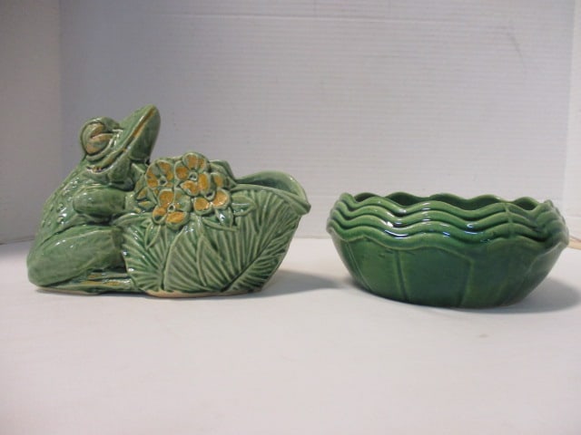 McCoy (Lot of 2) Planters-Showboat Planter 6 x 3, (1 of 11)