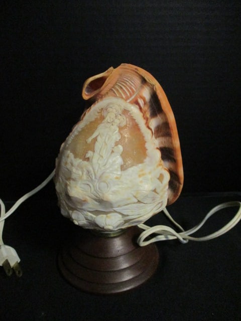 Vintage Carved Conch Shell Vanity Night Light: 7 3/4"h, works