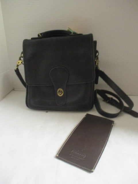 Vintage Coach "Willis Station Bag" and Glass Case: See pictures and preview to make own determination of authenticity