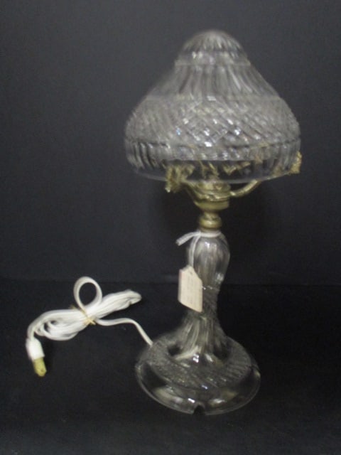 Cut Crystal Vanity/Desk Lamp: 13"h, few chips on base