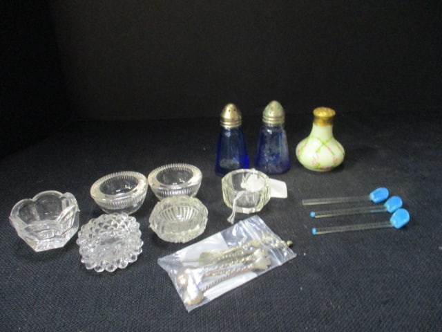 Vintage Crystal Salts, Salt Spoons and Shakers (1 of 9)