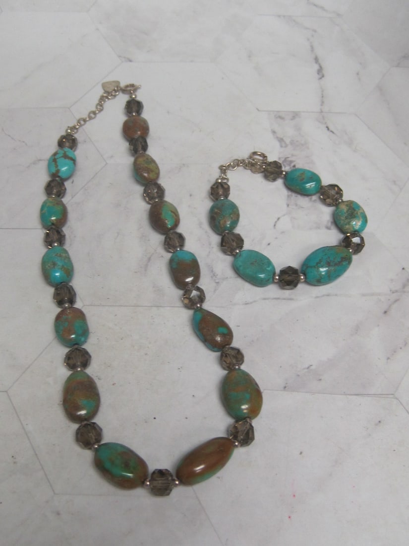 18" Turquoise & Crystal Necklace and 8" Bracelet Set: With Sterling Silver clasps