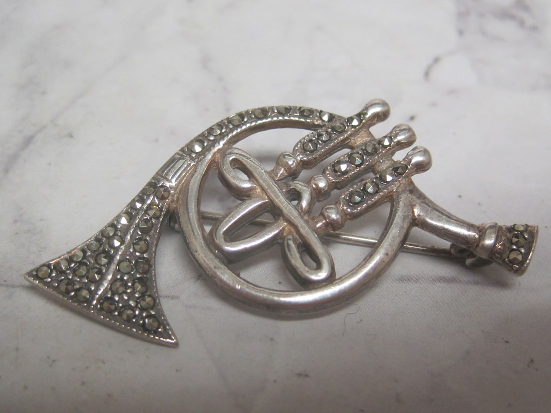 Sterling Silver Marcasite French Horn Brooch: Weighs 8.3 grams