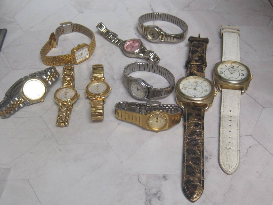 Lot of Ladies Watches: Timex, Seiko, Gossip, etc..