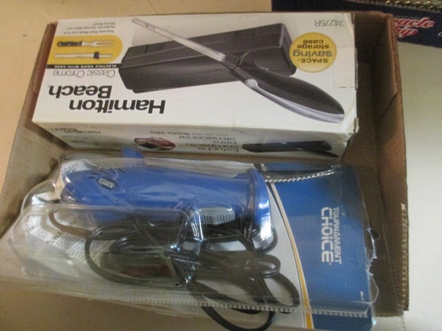 Hamiliton Beach Electric Knife Set and Tournament Choice Electric Filet Knife: Both in original packages