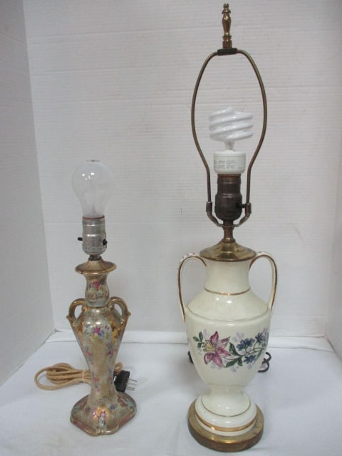 2 Vintage Porcelain Table Lamps (1 of 20)