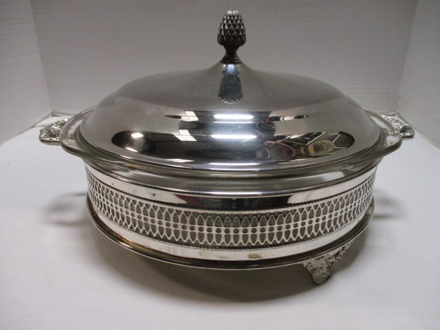 Vintage Sheffield Silverplated Covered Casserole Dish with Pyrex Glass Bowl (1 of 6)
