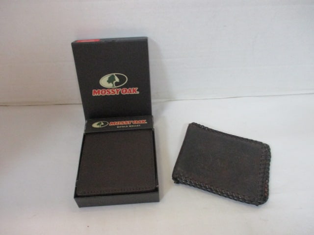 New Old Stock Mossy Oak Men's Wallet and Vintage "Great Smokey Mountains" (1 of 7)
