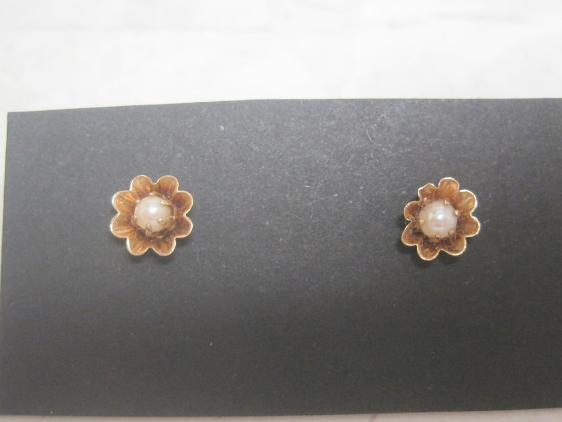 14k Gold & Pearl Pierced Earrings: 3mm pearls in antique buttercup settings