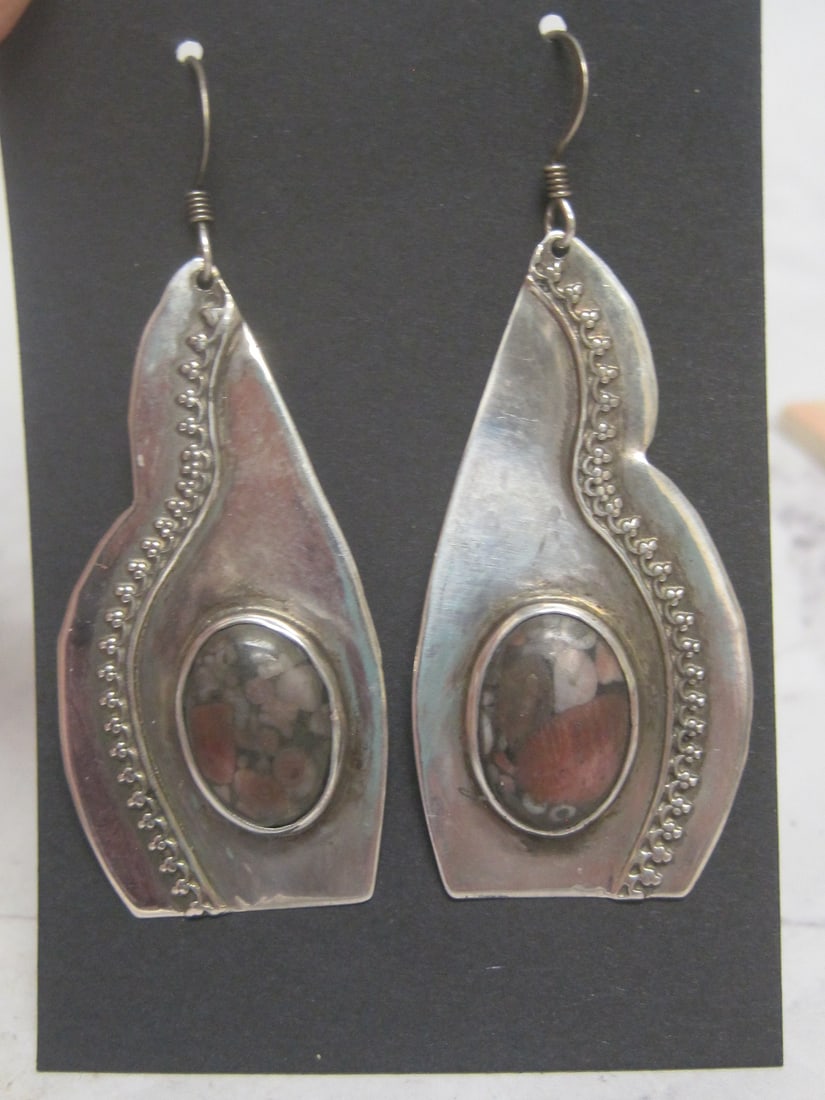 Sterling Silver & Stone Artisan Earrings: Weighs 9 grams