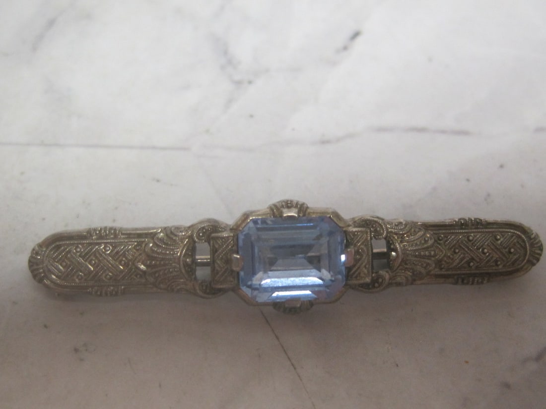 Sterling Silver Antique Bar Pin: Weighs 6.1 grams, blue stone