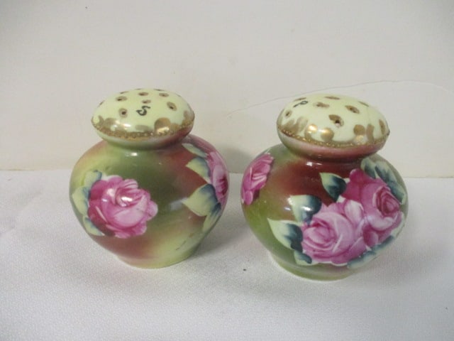 Vintage Nippon Handpainted Porcelain Salt/Pepper Set: .