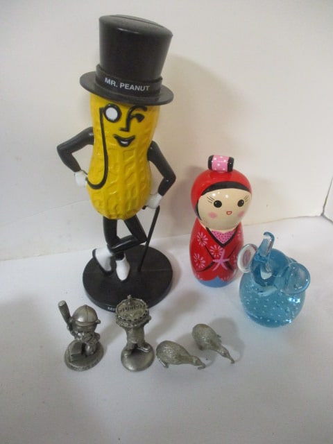 Mr. Peanut Bank 1990 (8 1/2"), Art Glass Elephant 4", (1 of 10)