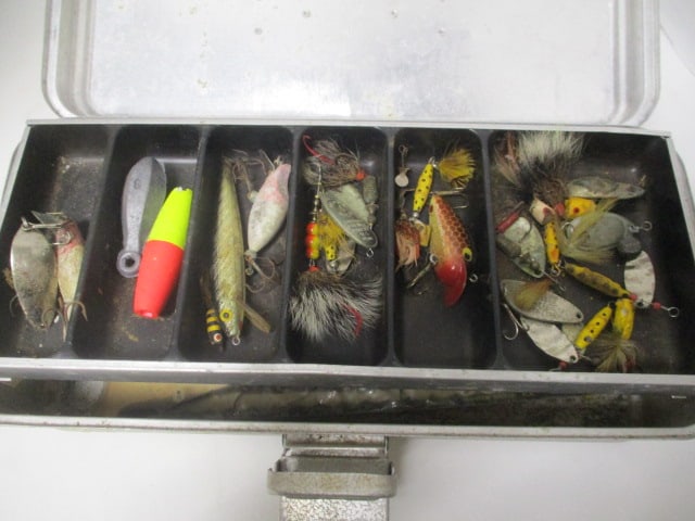 Umco Galvanized Tackle Box w/contents (1 of 10)