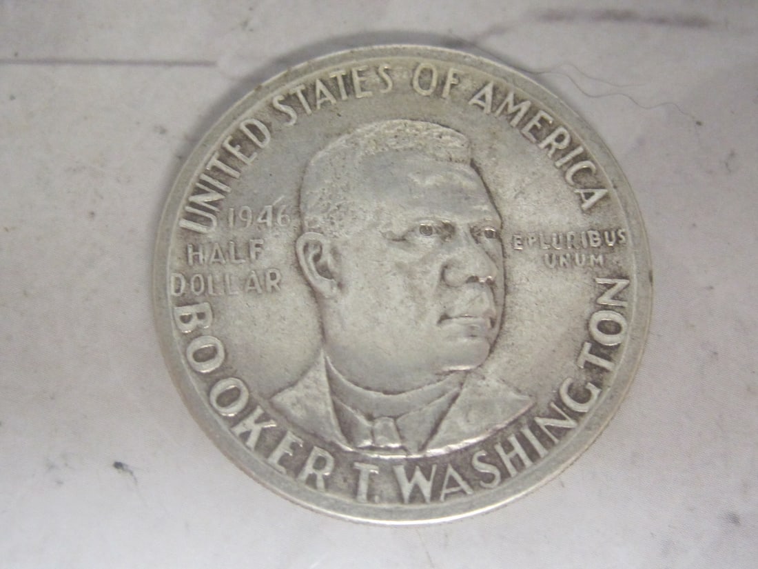 1946 Booker T. Washington Silver Half Dollar: Special commemorative issue 