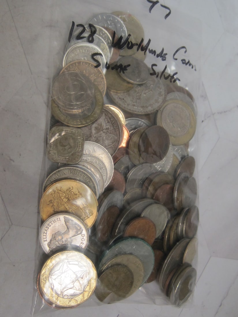 Lot of 128 Worldwide Coins (1 of 5)