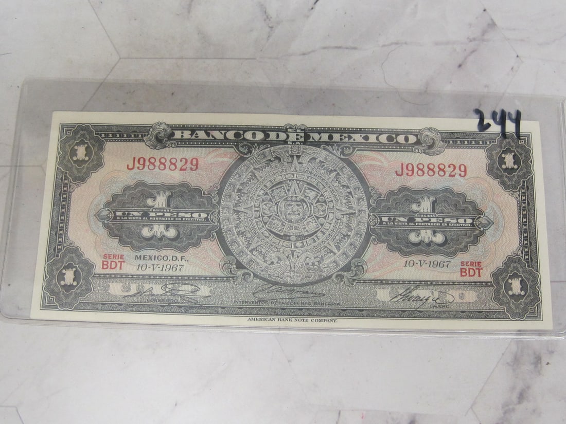 1967 UNC. Mexico 1 Peso Note (1 of 2)