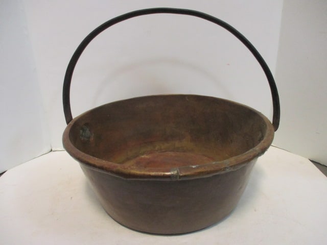 Copper Stationary Handle Bucket/Kettle: 15 1/2" Diam x 6" Deep