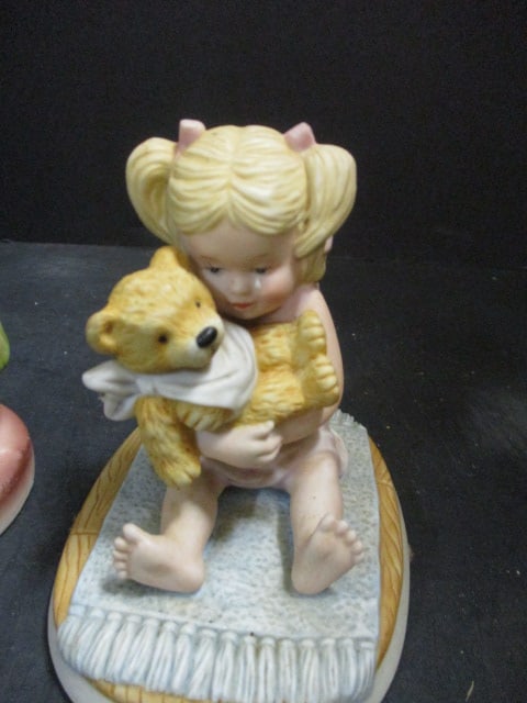 Little Doc Figurine (5 1/2") & Teddy Goes to the Doctor Lenox - 2