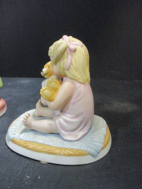 Little Doc Figurine (5 1/2") & Teddy Goes to the Doctor Lenox - 3