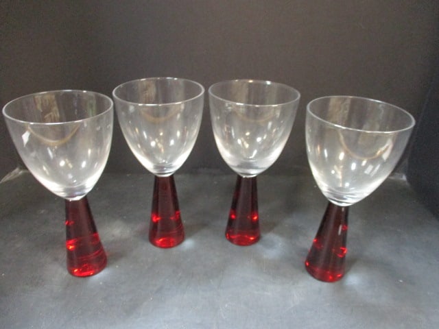 Arland Prescott Ruby Red Stem Wine Glasses (Lot of 4): 7 1/8"