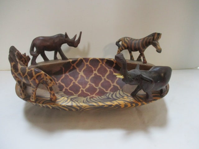 Handcarved Wooden Safari Bowl: 11 x 6 1/2 x 5 1/2 