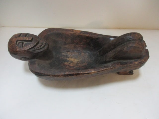 Handcarved Native American Feast Bowl: 10 1/2 x 5 x 4 