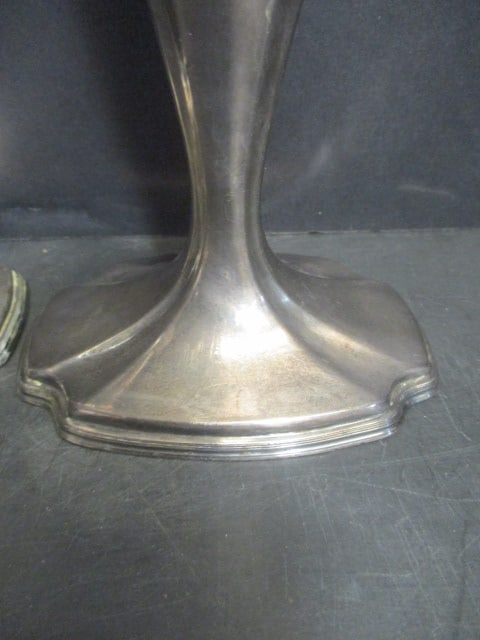 Pair of Vintage Hepplewhite Nickel Silver Electroplate Candle Holders - 4