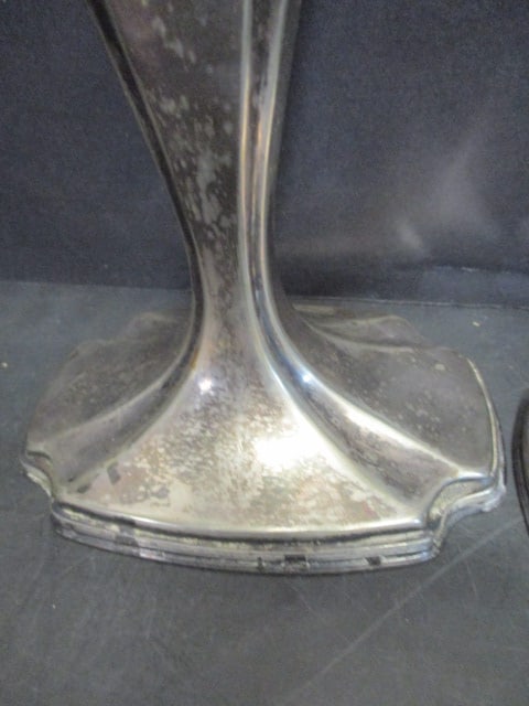 Pair of Vintage Hepplewhite Nickel Silver Electroplate Candle Holders - 5