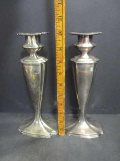 Pair of Vintage Hepplewhite Nickel Silver Electroplate Candle Holders - 8