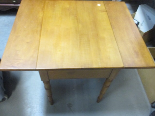 Vintage Conant Ball Furniture Makers 1-Drawer Drop Leaf Side Table - 3