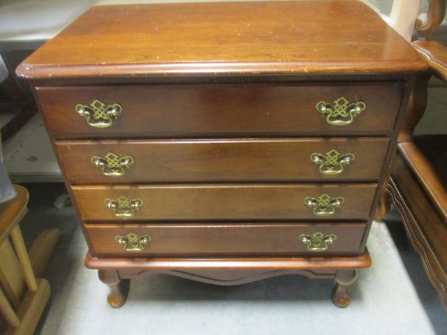 Vintage Chippendale-Style Four Drawer Chest (1 of 5)