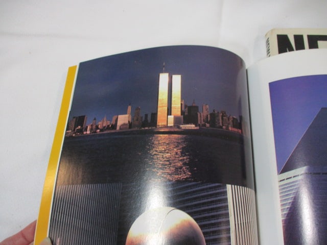 The Danbury Mint "Twin Towers Commemorative" Sculpture and 2 NYC Books - 3