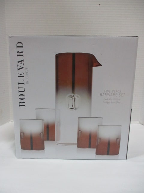 New Old Stock Boulevard by Godinger 5-Piece Barware Set: 47 oz Carafe and (4) 8 oz Tumblers 