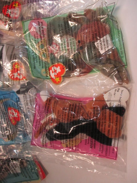 Lot of New Old Stock Miniature Ty Beanie Babies with Collector's Guide - 3