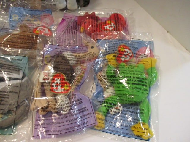 Lot of New Old Stock Miniature Ty Beanie Babies with Collector's Guide - 5