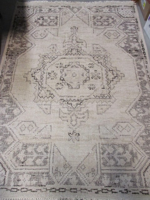 Threshold Studio McGee Wool Area Rug - made in India: 7' x 10' 