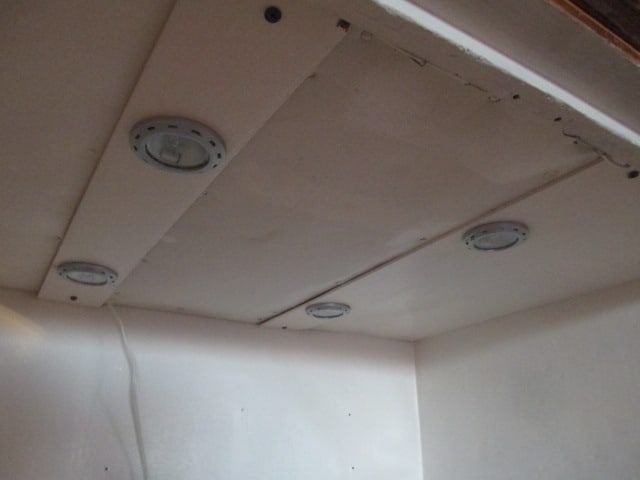 Large Alaska Muskegon Mich, USA Antique Oak Ice Box - 7